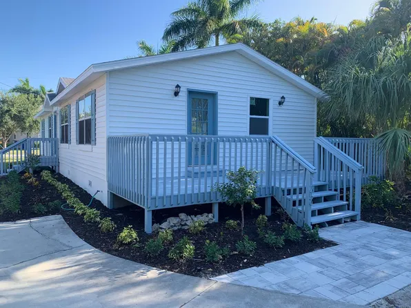 1259 8th Ave N, Naples, FL 34102