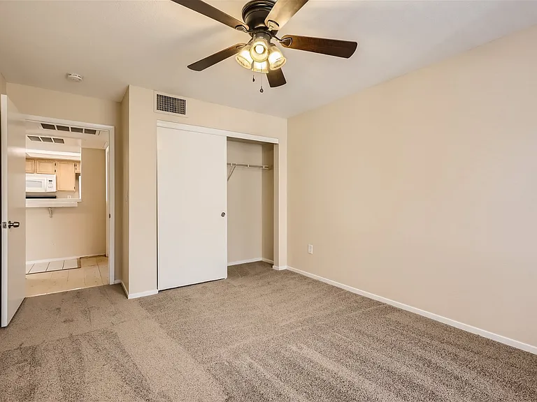 1909 Mountain Hills Ct #206-1 — Photo 21