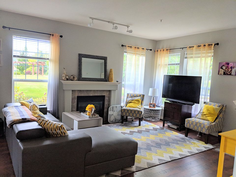 1st image of 22651 NE Alder Crest Dr Unit 102