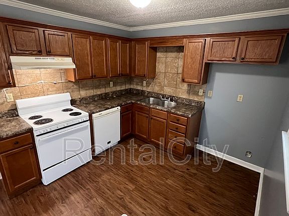 5th image of 31 Navy Dr