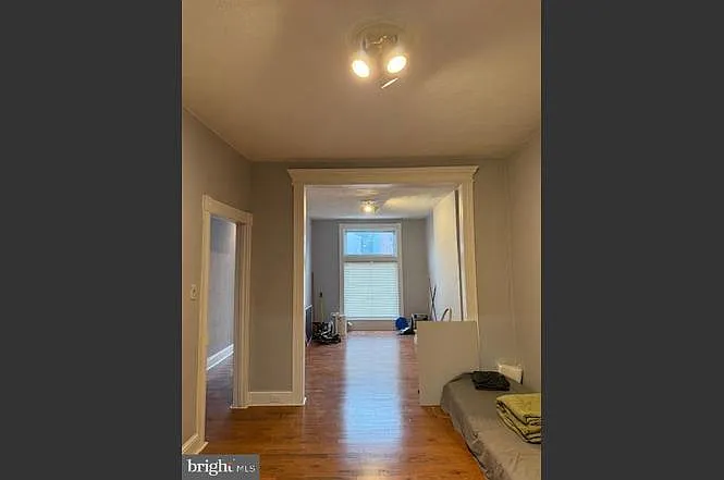 1621 Darley Ave — Photo 6
