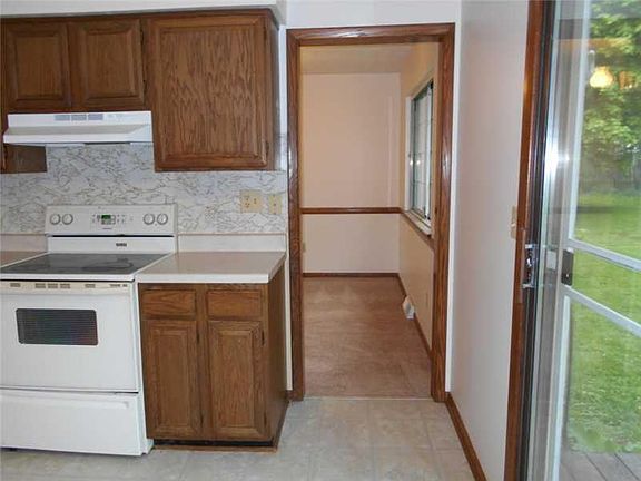4th image of 4575 Budd Dr