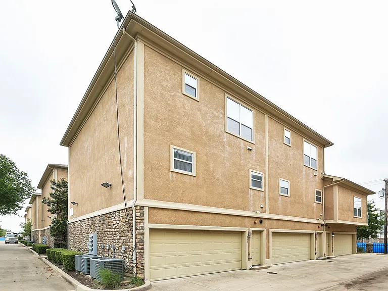 3119 Cedarplaza Ln — Photo 24