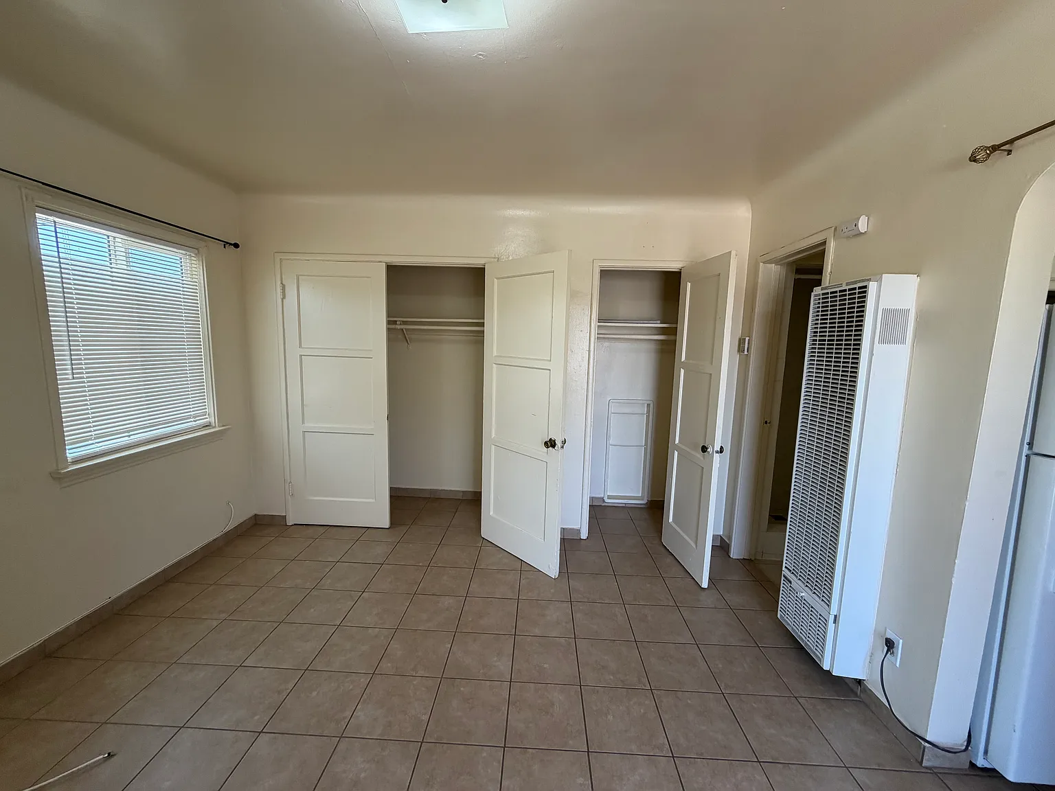 Studio, 400 sqft, $1,500 — Photo 4