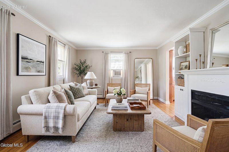 4th image of 1 Hillview Court