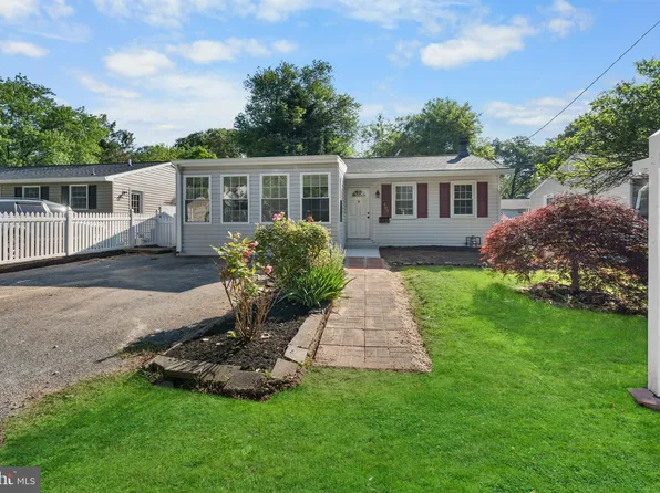 205 Catalfa Ave, Pasadena, MD 21122