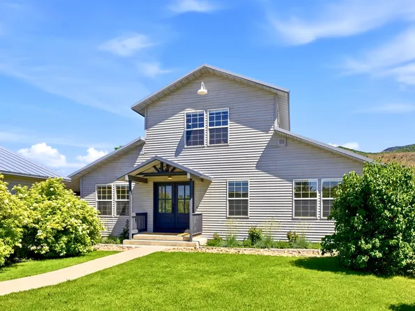 9664 E 400 S, Huntsville, UT 84317