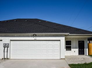 1600 N McDonald Ave, Decatur, TX 76234