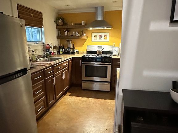 3rd image of 106B Woodland Ave #106B