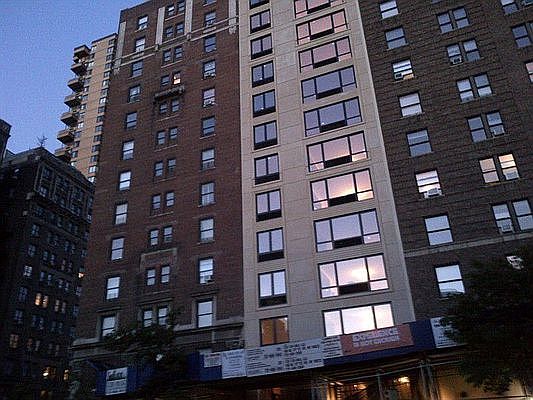 4th image of 732 W End Ave APT 1A