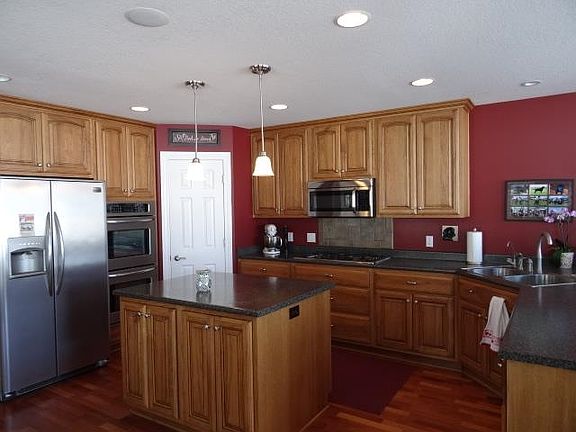 2nd image of 301 Kerr Is N