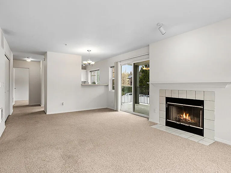 Woodview — Photo 15