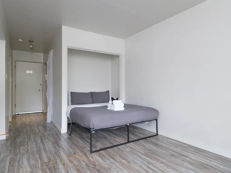 1540 Haro St #101 — Photo 6