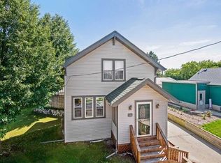 1217 Grand Ave, Manitowoc, WI 54220