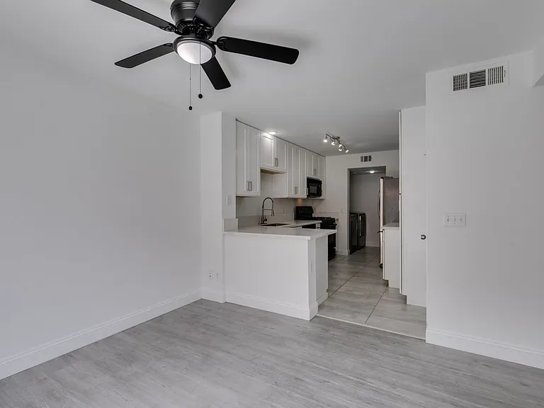 8449 Blue Island Ave — Photo 11