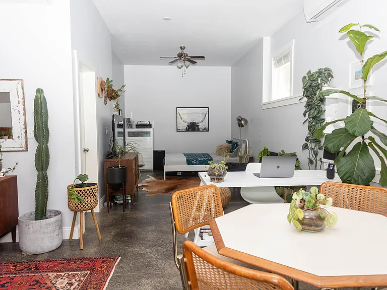 28 Dellwood St #B — Photo 2