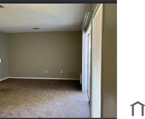 5250 Aquarius Dr #5250 — Photo 8