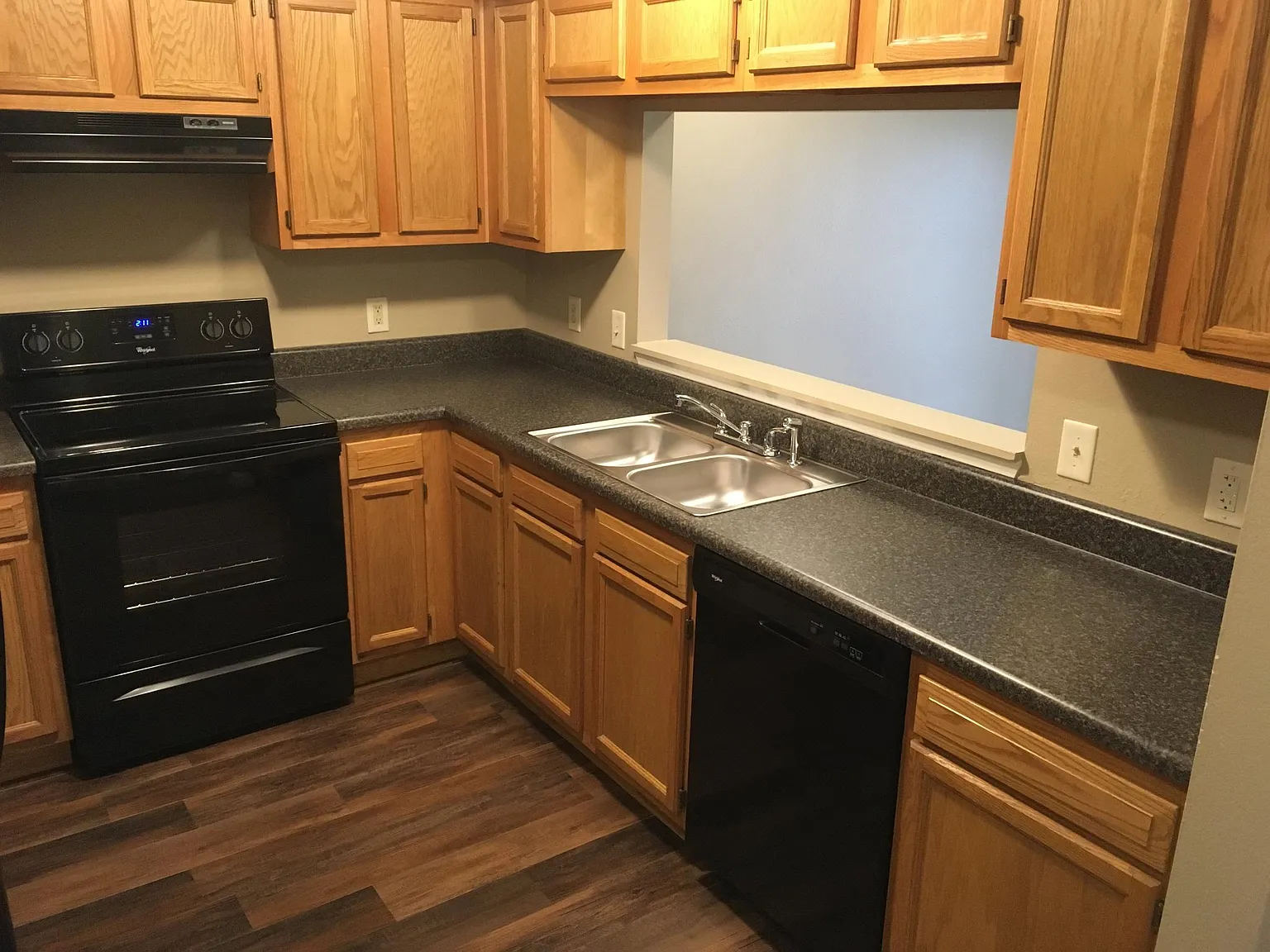 1120 Mace Rd — Photo 4