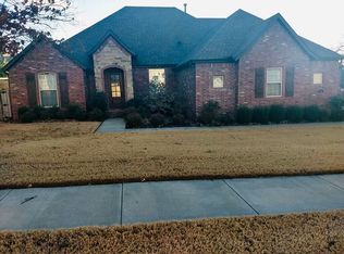 3087 E Pebblestone Dr, Fayetteville, AR 72701
