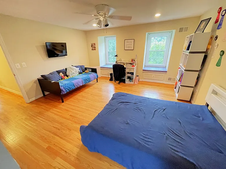 13209 Lantern Hollow Dr — Photo 24