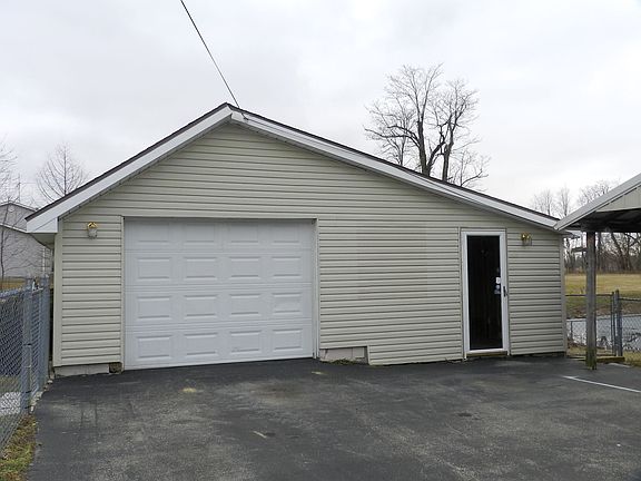 3rd image of 5714 E County Road 900 S