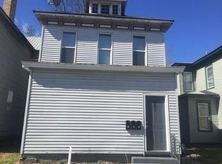 527 S 7th St APT 1, Terre Haute, IN 47807