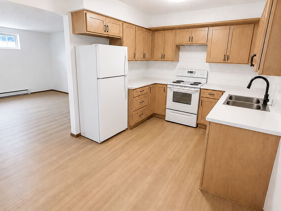 1st image of 4206 Spruce Hills Dr
