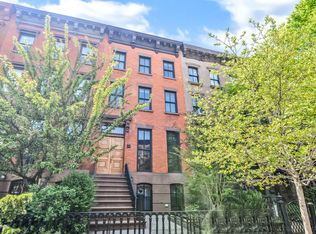 14 Cambridge Pl #3, Brooklyn, NY 11238