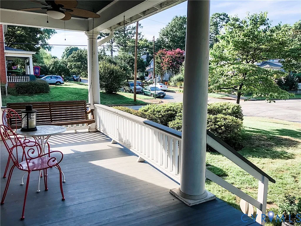 4 bed, 3.0 bath, 2721 sqft, $3,500 — Photo 3