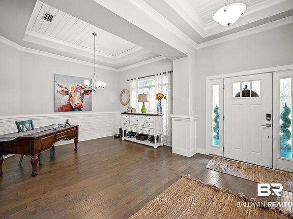 5th image of 18511 Treasure Oaks Rd