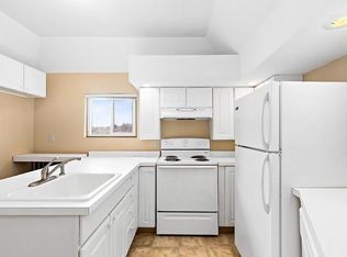 4729 McCulloch St #2, Duluth, MN 55804