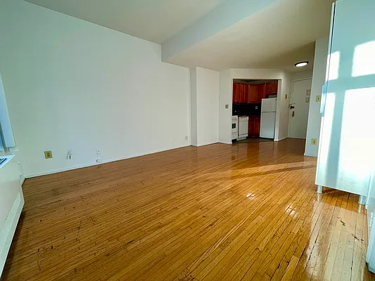 Rented by J PRESTON AND ASSOCIATES INC | media 17