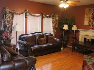 7 Larkspur Dr, Dayton, NJ 08810