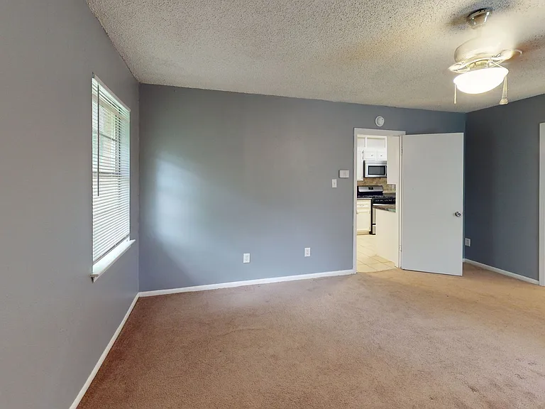 1404 E Vardeman Ave — Photo 20