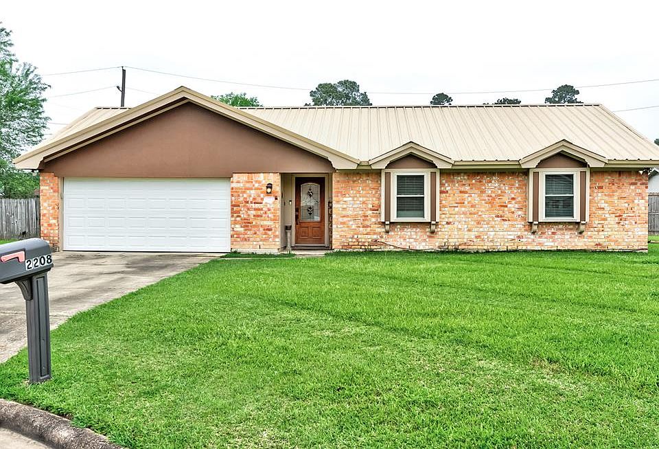 1st image of 2208 Autumn Oak Ln