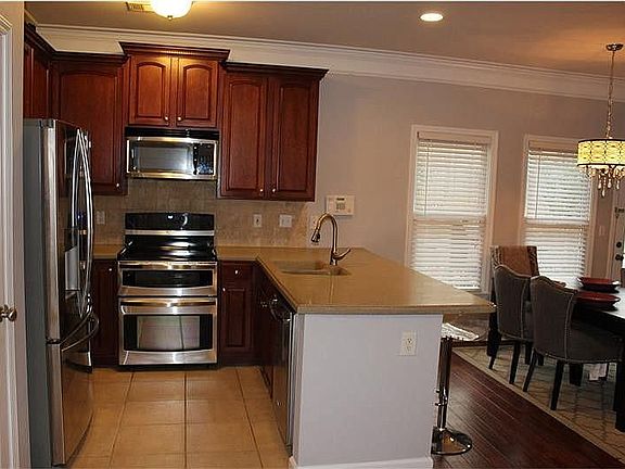 3rd image of 5500 Stonewood Ct