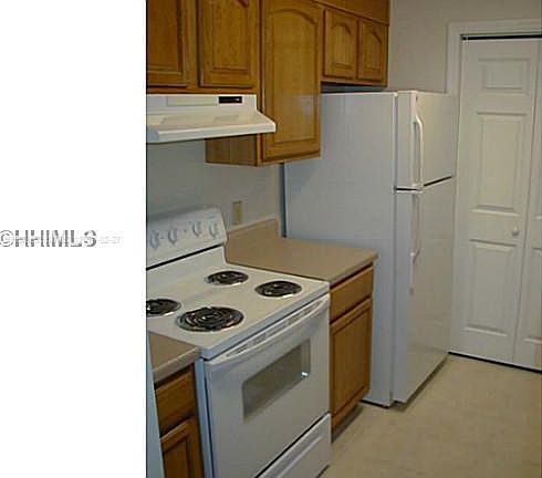 5th image of 30 Mathews Dr