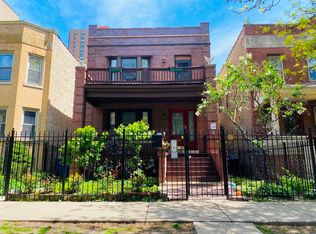 5209 N Winthrop Ave, Chicago, IL 60640