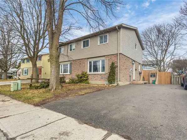 1079 Canfield Cres, Woodstock, ON N4S 8P3