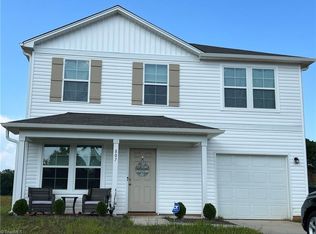 807 Fox Laurel Ct, Asheboro, NC 27203