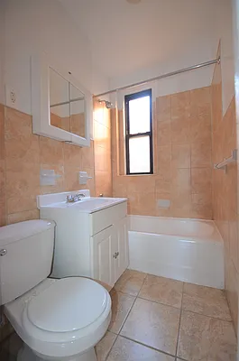 Rented by CITY SKYLINE REALTY INC | media 20