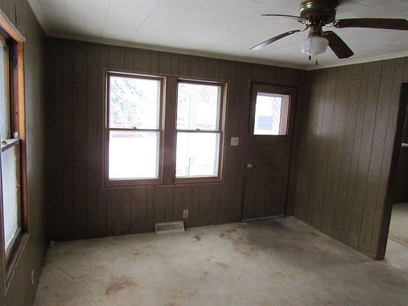 4th image of 205 Gruenwald Ave