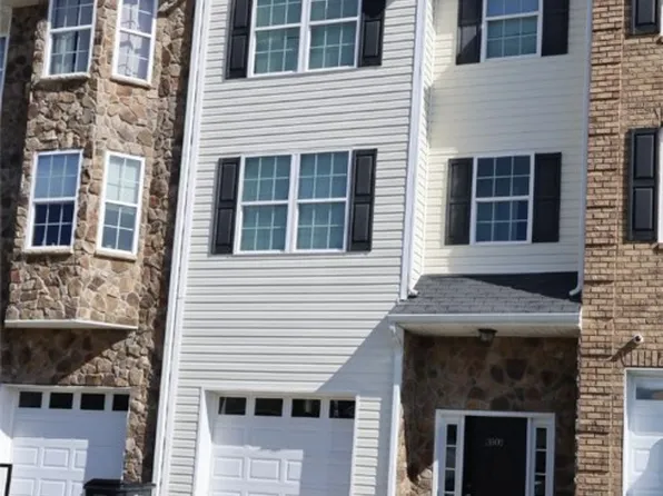 3909 Schooner Ln, Hopewell, VA 23860