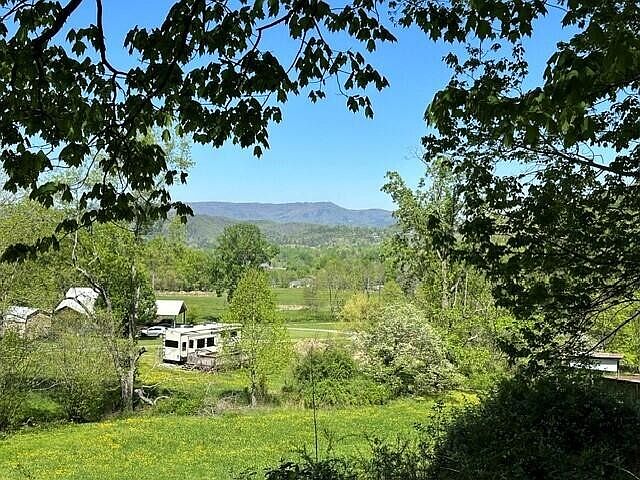 2nd image of 2 Sugar Camp Cir Lot 2
