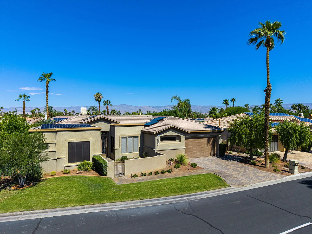 Building Photo - 75840 Sarazen Way