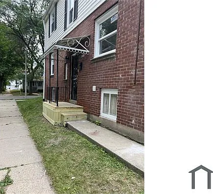3291 N 36th St #UPPER — Photo 8