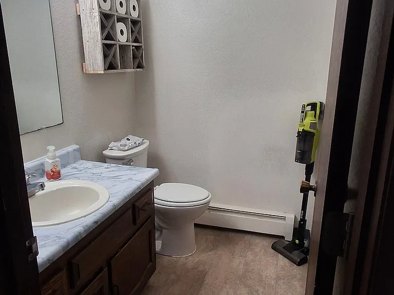 903 W 40th Ave #1 — Photo 7