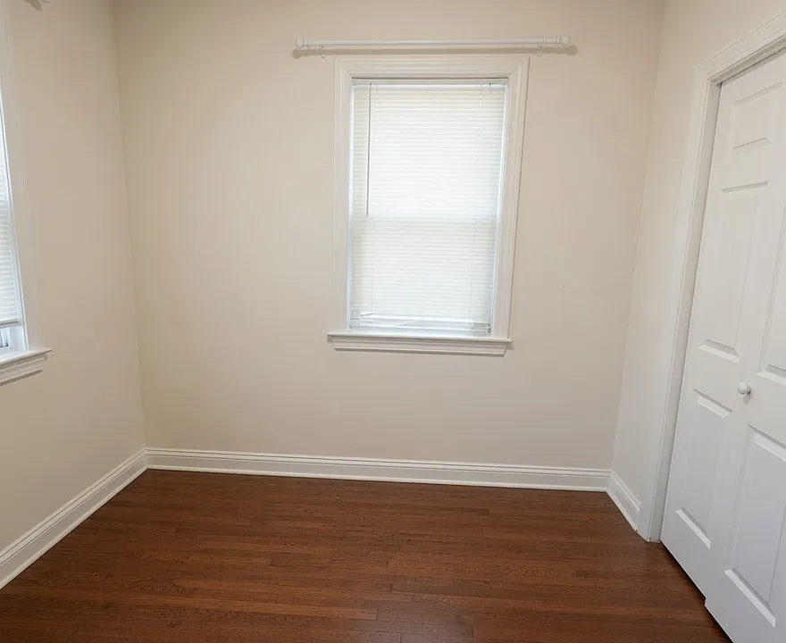 14 Duval St #2
