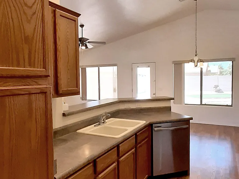 7722 N Winding Trl — Photo 3