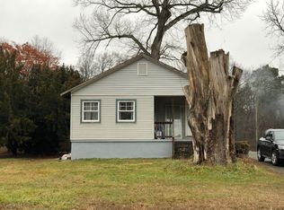 340 E Garden Rd, Vineland, NJ 08360